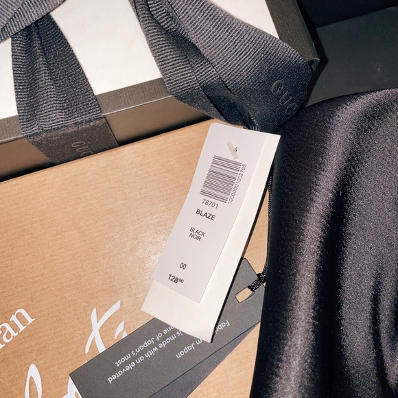 Black Aritzia bodysuit✨ - Picture 3 of 3